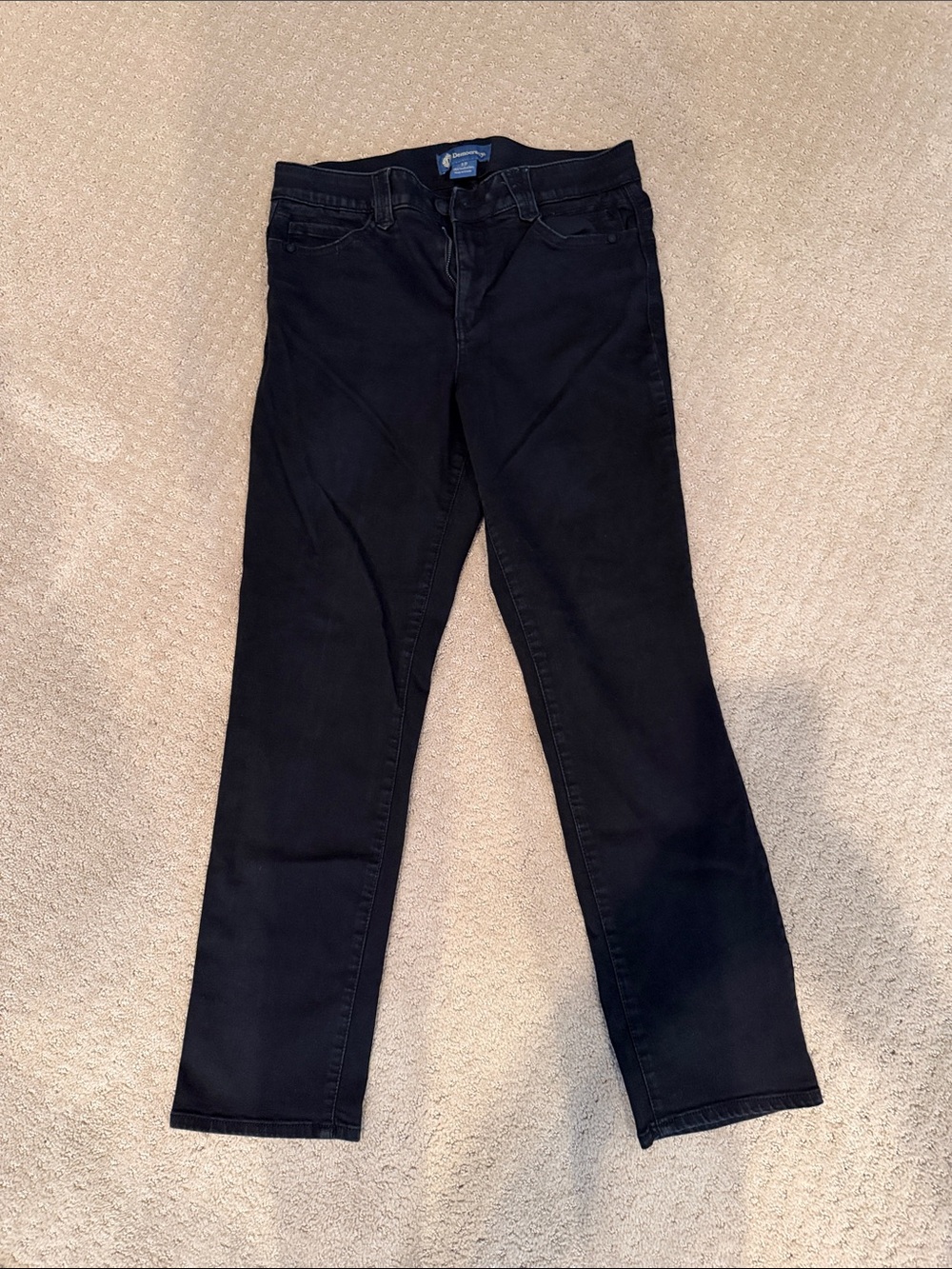 Democracy Women’s Straight Leg Jeans - Black